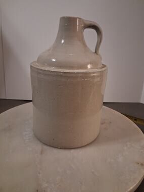ANTIQUE STONEWARE SHOULDER JUG NO INCISED STAMPS 9"